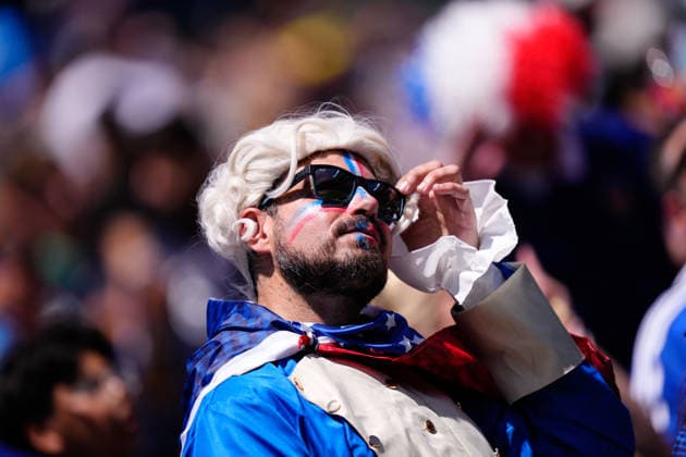 France v Senegal: Group I - FIFA World Cup, WM, Weltmeisterschaft, Fussball 2026 Supporter of France poses for the photo during the FIFA World Cup 2026 Group I match between France and Senegal at New York New Jersey Stadium on June 16, 2026 in East Rutherford, New Jersey. East Rutherford NJ United States  Copyright: xJosexBretonx originalFilename:bretonhernandez-francevs260616_npGZY.jpg