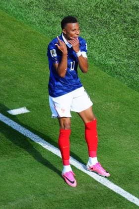 Kylian MbappÃ of France plays an imaginary flute after scoring France v Senegal, 2026 FIFA World Cup, WM, Weltmeisterschaft, Fussball Group I, Football, New York New Jersey Stadium, East Rutherford, New Jersey, USA - 16 Jun 2026East Rutherford New York New Jersey Stadium New Jersey (NJ) United States of America EDITORIAL USE ONLY No use with unauthorised audio, video, data, fixture lists, club league logos or live services. Online in-match use limited to 120 images, no video emulation. No use in betting, games or single club league player publications.  Copyright: xJavierxGarcia Shutterstockx 16928918ca