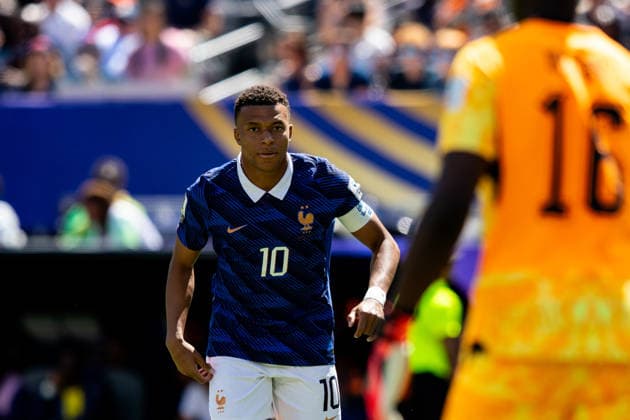 EAST RUTHERFORD, NEW JERSEY - JUNE 16: Kylian Mbappe of France looks on during the FIFA World Cup, WM, Weltmeisterschaft, Fussball 2026 Group I match between France and Senegal at New York New Jersey Stadium on June 16, 2026 in East Rutherford, New Jersey.  Copyright: xMBxMediax