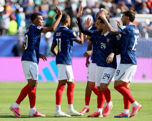 France v Senegal: Group I - FIFA World Cup, WM, Weltmeisterschaft, Fussball 2026 Kylian Mbappe, Michael Olise, Adrien Rabiot, Rayan Cherki and Theo Hernandez of France celebrate French 3rd goal during the FIFA World Cup 2026 Group I match between France and Senegal at New York New Jersey Stadium on June 16, 2026 in East Rutherford, United States. East Rutherford New York New Jersey Stadium NJ United States Copyright: xAllstarxPicturexLibraryxLtdx