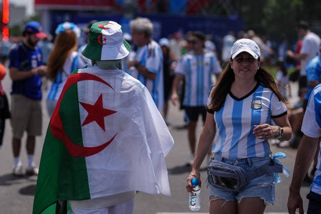 Argentina fans gather in Kansas City ahead of Algeria match KANSAS CITY, UNITED STATES - JUNE 16: Fans gather in downtown Kansas City ahead of the 2026 FIFA World Cup, WM, Weltmeisterschaft, Fussball Group J match between Argentina and Algeria in Kansas City, United States, on June 16, 2026. Hakan Akgün Anadolu Kansas City United States. Editorial use only. Please get in touch for any other usage.  Copyright: x2026xAnadoluxHakanxAkgünx