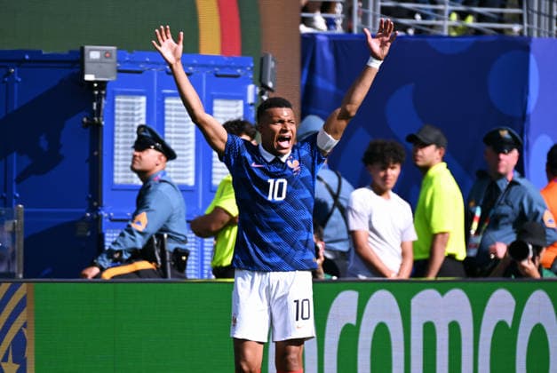 Soccer, International Match, Mens, 2026 FIFA World Cup, Soccer World Cup, USA, Group I, MetLife Stadium, New Jersey, France vs. Senegal 3–1, Kylian Mbappé (FRA) in action, still image,detected_source_language