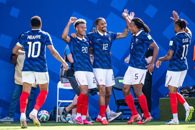 Bradley Barcola of France celebrates with teammates after scoring the team s second goal during the FIFA World Cup, WM, Weltmeisterschaft, Fussball 2026 Group I match between France and Senegal at New York New Jersey Stadium on June 16th, 2026. (Photo by Riquelve Nata Sports Press Photo)  Copyright: xRiquelvexNata SportsxPressxPhotox Sportspressphoto_SPR167854
