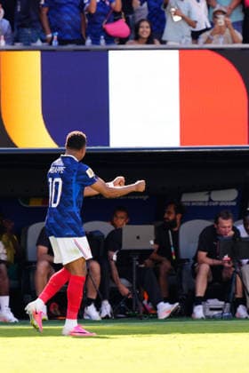 France v Senegal: Group I - FIFA World Cup, WM, Weltmeisterschaft, Fussball 2026 Kylian Mbappe of France celebrates a goal during the FIFA World Cup 2026 Group I match between France and Senegal at New York New Jersey Stadium on June 16, 2026 in East Rutherford, New Jersey. East Rutherford NJ United States  Copyright: xJosexBretonx originalFilename:bretonhernandez-francevs260616_npfZd.jpg