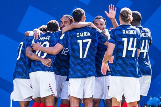 Bradley Barcola of France celebrates with teammates after scoring the team s second goal during the FIFA World Cup, WM, Weltmeisterschaft, Fussball 2026 Group I match between France and Senegal at New York New Jersey Stadium on June 16th, 2026. (Photo by Riquelve Nata Sports Press Photo)  Copyright: xRiquelvexNata SportsxPressxPhotox Sportspressphoto_SPR167859