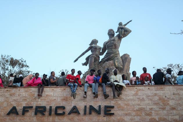 Senegal fans watch team s World Cup debut on giant screen DAKAR, SENEGAL - JUNE 16: Senegal fans watch their national team, Nationalteam s 2026 FIFA World Cup, WM, Weltmeisterschaft, Fussball Group I match against France on a giant screen set up at the African Renaissance Monument in Dakar, Senegal, on June 16, 2026. Hundreds of supporters gathered at the square ahead of kickoff, waving Senegalese flags and wearing national team jerseys as they followed the match. Cem Ozdel Anadolu Dakar Senegal. Editorial use only. Please get in touch for any other usage.  Copyright: x2026xAnadoluxCemxOzdelx