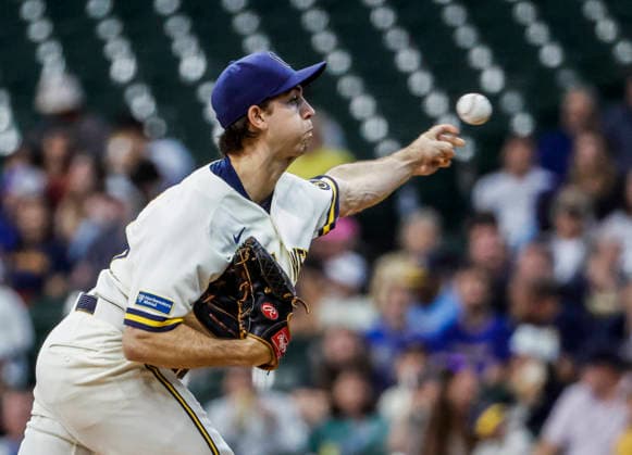 Milwaukee Brewers starting pitcher Robert Gasser throws in the first inning of the MLB, Baseball Herren, USA game between the Cleveland Guardians and the Milwaukee Brewers at American Family Field in Milwaukee, Wisconsin on Tuesday, June 16, 2026.  MIL20260616801 TANNENxMAURY