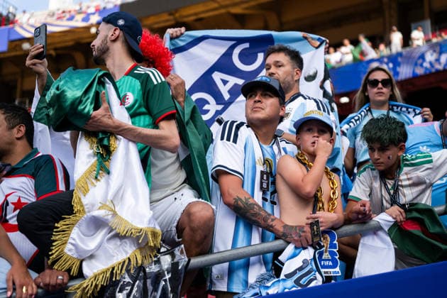 260616 Fans of Argentina ahead of the FIFA World Cup, WM, Weltmeisterschaft, Fussball 2026 football match between Argentina and Algeria on June 16, 2026 in Kansas City. Photo: Joel Marklund BILDBYRAN kod JM JM0825 bbeng fotboll football soccer fotball vm fotbolls-vm fotball-vm fotbolls-vm 2026 fifa world cup 2026 argentina algeria algeriet spectators publik barn ungdom supporter *** June 16, 2026  Copyright: JOELxMARKLUND BB260616JM002