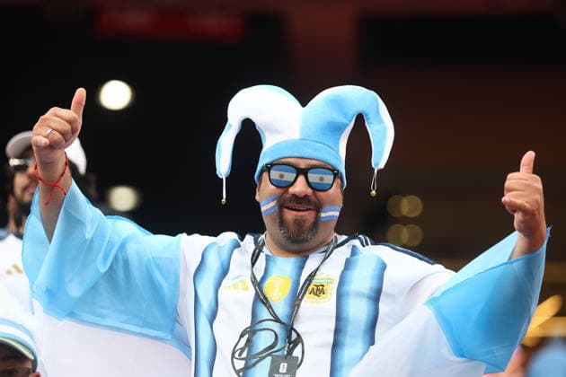 An Argentina fan shows his support before a match against Algeria during the FIFA World Cup, WM, Weltmeisterschaft, Fussball at Arrowhead Stadium in Kansas City, Missouri, on Tuesday, June 16, 2026.  KAN20260616904 CHRISTIANxBRUNSKILL