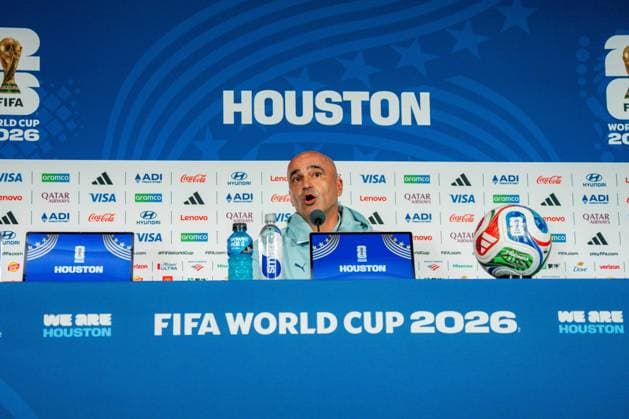 2026 FIFA World Cup, Group K, Match 1, Portugal vs. DR Congo, June 17, 2026, at NRG Stadium in Houston, Texas—Press conference with Bruno Fernandes and Roberto Martinez,detected_source_language Copyright: xBahhoxKarax