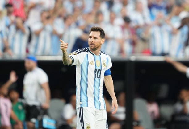 Lionel Andres Messi of Argentina scores and celebrates his teams first goal during the match between Argentina and Algeria in Group J of the 2026 FIFA World Cup at Kansas Stadium in Kansas, United States, on June 16, 2026. Photo by Thor Wegner, DeFodi Images,detected_source_language