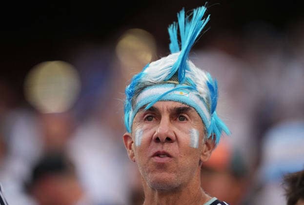 Argentina fans (Spain) looks on during Argentina and Algeria, Group J FIFA World Cup, WM, Weltmeisterschaft, Fussball 2026, Kansas Stadium, Kansas, United States on June 16, 2026. Thor Wegner DeFodi Images. (Photo by DeFodi Images) - *** Argentina fans; Spain looks on during the Argentina vs. Algeria match in Group J of the 2026 FIFA World Cup at Kansas Stadium in Kansas, United States, on June 16, 2026. Photo by Thor Wegner, DeFodi Images,detected_source_language