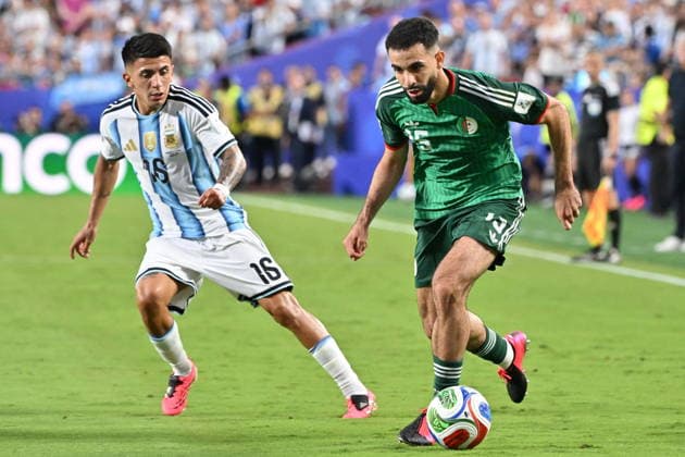 FIFA World Cup, WM, Weltmeisterschaft, Fussball 2026 - Group J - Argentina vs Algeria Thiago Almada of Argentina (L) in action against Rayan Ait-Nouri of Algeria (R) during the FIFA World Cup 2026 group stage match Argentina against Algeria, in Kansas City, Missouri, USA, 16 June 2026. KANSAS CITY United States  Copyright: xAMYxKONTRASx