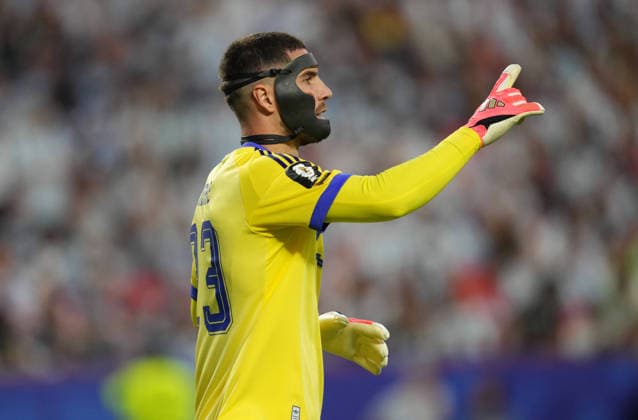 Luca Zidane of Algeria looks on during the match between Argentina and Algeria in Group J of the 2026 FIFA World Cup at Kansas Stadium in Kansas, United States, on June 16, 2026. Photo by DeFodi Images (Thor Wegner),detected_source_language