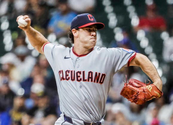 Cleveland Guardians relief pitcher Matt Festa throws in the eighth inning of the MLB, Baseball Herren, USA game between the Cleveland Guardians and the Milwaukee Brewers at American Family Field in Milwaukee, Wisconsin on Tuesday, June 16, 2026. The Brewers beat the Guardians 2-1.  MIL20260616822 TANNENxMAURY