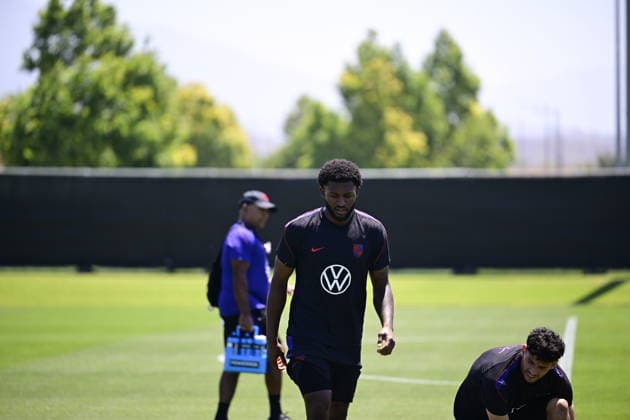 June 16, 2026, Irvine, California, United States: Mark McKenzie (22) of the United States Men s national team, Nationalteam is seen during the US team training ahead of the team s FIFA World Cup, WM, Weltmeisterschaft, Fussball 2026 Group D match against Australia at SoFi Stadium. Irvine United States - ZUMAs197 20260616_aaa_s197_056 Copyright: xWestonxHancockx