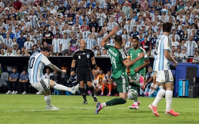 Soccer, Mens, 2026 FIFA World Cup in Mexico, Canada, and the U.S., Match in Kansas City, Group J, Matchday 1, Argentina vs. Algeria, Lionel Messi of Argentina scores the goal to make it 3–0, June 16, 2026,,detected_source_language Copyright: xMatthiasxKochx