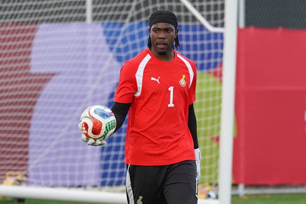 Ghana Training Day Ahead FIFA World Cup, WM, Weltmeisterschaft, Fussball Match Against Panama Lawrence Ati Zigi 01 of Ghana national football team warms-up during the training day ahead the 2026 FIFA World Cup Group L match against Panama at Centennial Park. on June 16, 2026 in Toronto, Canada. (Photo by Leonardo Ramirez Eyepix Group) Copyright: xLeonardoxRamirezx xEyepixxGroupx LR16062026-03767