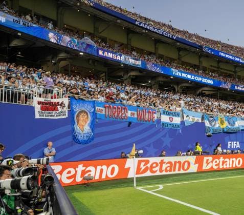 Soccer, Mens, 2026 FIFA World Cup in Mexico, Canada, and the U.S., Match in Kansas City, Group J, Matchday 1, Argentina vs. Algeria, Argentina fans, June 16, 2026,,detected_source_language Copyright: xMatthiasxKochx