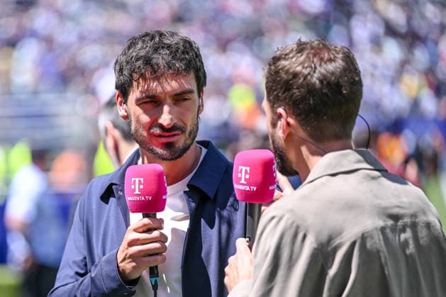 Mats Hummels and Thomas Müller Looks on during the FIFA World Cup, WM, Weltmeisterschaft, Fussball 2026 Group I match between France and Senegal at New York New Jersey Stadium on June 16, 2026 in East Rutherford, United States. (Photo by Harry Langer DeFodi Images) - *** Mats Hummels and Thomas Müller watch the 2026 FIFA World Cup Group I match between France and Senegal at New York New Jersey Stadium on June 16, 2026, in East Rutherford, United States. Photo by Harry Langer, DeFodi Images,detected_source_language