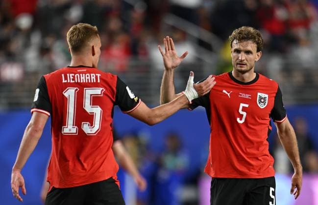 Austria v Jordan - FIFA World Cup, WM, Weltmeisterschaft, Fussball 2026 - Group J SANTA CLARA, UNITED STATES - JUNE 16: Stefan Posch (5) and Lienhart (15) of Austria are seen during 2026 FIFA World Cup First Stage Group J match between Austria and Jordan at San Francisco Bay Area Stadium (Levi’s Stadium) in Santa Clara, California, United States on June 16, 2026. Tayfun Coskun Anadolu California United States. Editorial use only. Please get in touch for any other usage.  Copyright: x2026xAnadoluxTayfunxCoskunx