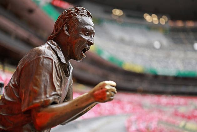 Football, 2026 FIFA World Cup, fan Ignacio Villanueva as a living statue