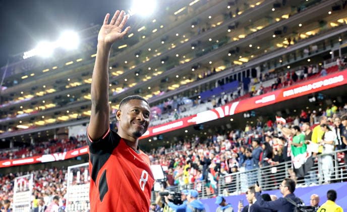 FIFA World Cup, WM, Weltmeisterschaft, Fussball 2026 - Group J - Austria vs Jordan David Alaba of Austria waves to fans after the FIFA World Cup 2026 group stage match Austria against Jordan, in San Francisco, USA, 16 June 2026. Austria won 3-1. SAN FRANCISCO United States  Copyright: xBENJAMINxFANJOYx