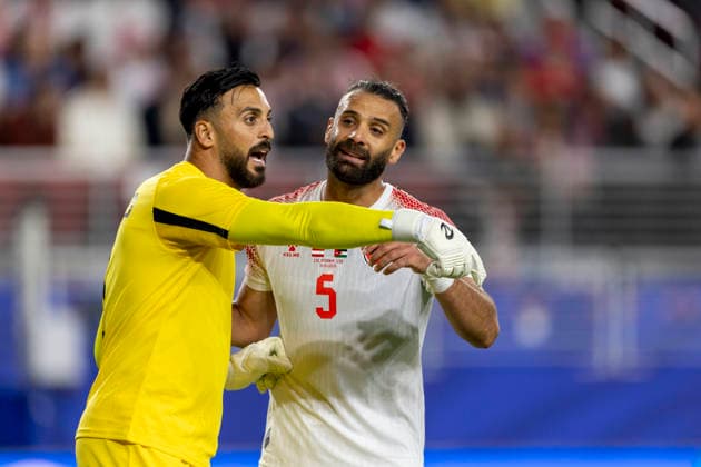 SANTA CLARA, CA - JUNE 16: Yazeed Abulaila 1 of Jordan and Yazan al-Arab 5 of Jordan confer during the FIFA World Cup, WM, Weltmeisterschaft, Fussball 2026 Group J match between Austria and Jordan on June 16, 2026 at the San Francisco Bay Area Stadium in Santa Clara, CA.(Photo by Bob Kupbens Icon Sportswire) SOCCER: JUN 16 FIFA World Cup 26 Group J - Austria vs Jordan EDITORIAL USE ONLY Icon260616062