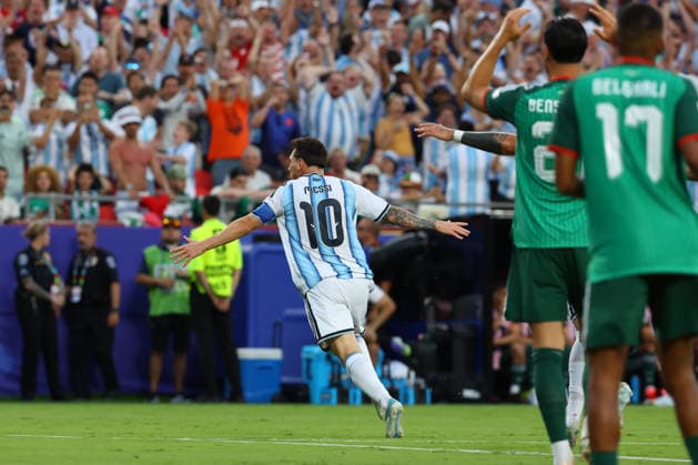 Argentina™s forward Lionel Messi celebrates after scoring the team™s first goal during the FIFA World Cup, WM, Weltmeisterschaft, Fussball 2026 Group J match between Argentina and Algeria at Kansas City Stadium on June 15, 2026 in Kansas City, Missouri. ¨(Photo by Alejandro PAGNI PHOTOxPHOTO) KANSAS CITY UNITED STATES *** Argentinas forward Lionel Messi celebrates after scoring the teams first goal during the 2026 FIFA World Cup Group J match between Argentina and Algeria at Kansas City Stadium on June 15, 2026, in Kansas City, Missouri — Photo by Alejandro PAGNI PHOTOxPHOTO KANSAS CITY, UNITED STATES,detected_source_language Copyright: xALEJANDROxPAGNIx