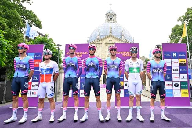 Baloise Belgium Tour 2026 Stage 1 SCHERPENHEUVEN-ZICHEM, BELGIUM - JUNE 17 : team Unibet Rose Rockets during stage 1 of the 95th edition of Baloise Tour of Belgium an UCI ProSeries 2.Pro cycling road race stage for Men Elite of 187.9 km with start in Scherpenheuven-Zichem and finish in Scherpenheuven-Zichem on June 17, 2026 in Scherpenheuven-Zichem, Belgium, 17 06 2026 ( Motordriver Stephan Boone - Scherpenheuven-Zichem Belgium  Copyright: xTomasxSiskx