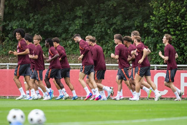 SOCCER - BL, RBS, training start SALZBURG,AUSTRIA,17.JUN.26 - SOCCER - ADMIRAL Bundesliga, Red Bull Salzburg, training start. Image shows team of Red Bull Sazlburg.  GEPAxpictures xJulioxArellano
