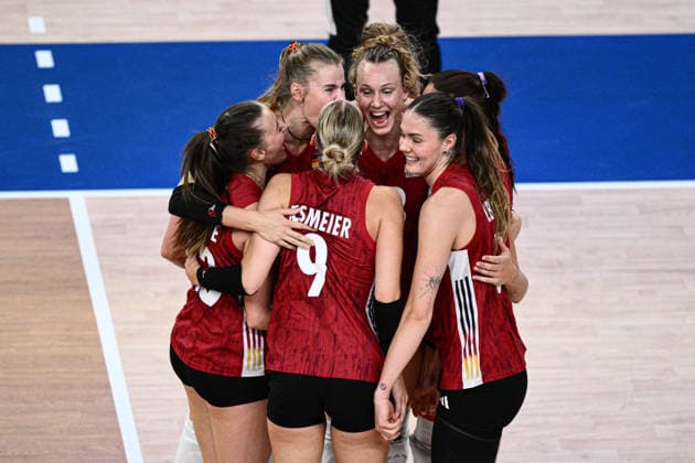 Germany v China - FIVB Women s Volleyball Nations League ANKARA, TURKIYE - JUNE 17: Players of Germany celebrate during the 2026 FIVB Women s Volleyball Nations League second stage match between Germany and China at the Ankara Sports Hall, in Ankara, Turkiye, on June 17, 2026. Akin Celiktas Anadolu Ankara Turkey. Editorial use only. Please get in touch for any other usage.  Copyright: x2026xAnadoluxAkinxCeliktasx