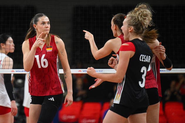 Volleyball, Women's, Nations League, Germany v China