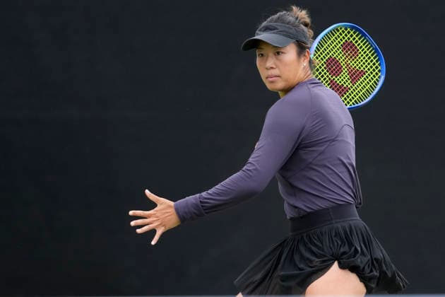 Lexus Nottingham Open - Day Three Eudice Chong of Hong Kong competes during her Round of 32 singles match at the 2026 Lexus Nottingham Open Women s tennis tournament at the Nottingham Tennis Centre in Nottingham, England, on June 17, 2026. Nottingham Great Britain United Kingdom  Copyright: xOwenxHammondx originalFilename:hammond-2026lexu260617_npQJ7.jpg