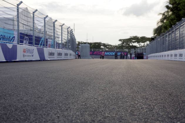 New asphalt on the racetrack, Hainan Island, China, FIA Formula E World Championship Season 12, Sanya E-Prix, China, June 17, 2026, preparations ,detected_source_language