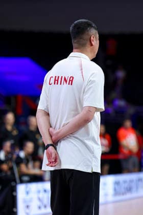 Germany v China - Volleyball Nations League 2026 Ankara Stage Head Coach Yong Zhao reacts during the 2026 Women s Volleyball Nations League match between Germany and China at Ankara Arena in Ankara, Turkey, on June 17, 2026. Ankara Turkey  Copyright: xÃ‡aÄülarxOskayx originalFilename:oskay-volleyba260617_npZAm.jpg