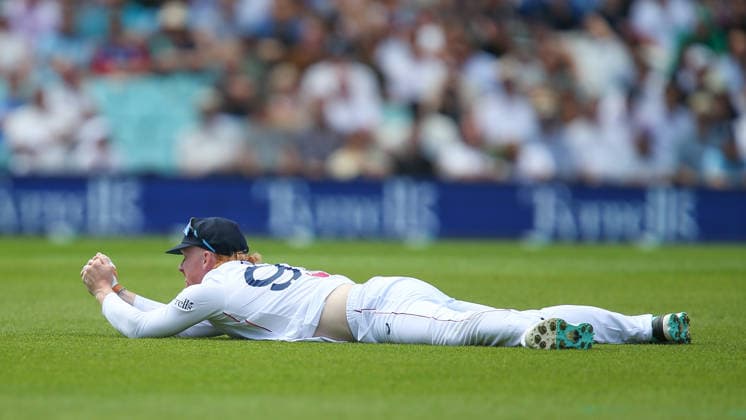 LONDON, ENGLAND - JUNE 17: Jordan Cox of England drops a catch of the bowling of Matthew Fisher during day 1 of the 2nd Rothesay Test Match between England and New Zealand at The Kia Oval on June 17, 2026 in London, England.  Copyright: xJayxPatel SPPx Sportspressphoto_SPR168329