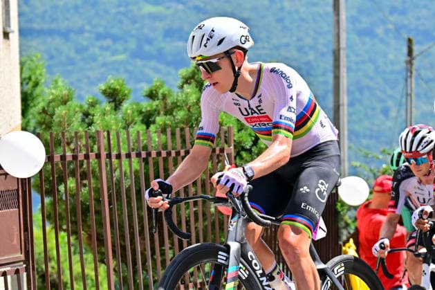 POGACAR Tadej Tour de Suisse 2026 First Stage Sondrio June 17, 2026 POGAÄaAR Tadej POGAÄaAR Tadej Slovakia Tour de Suisse 2026 First Stage Sondrio – Sondrio 144 km June 17 2026 2026 UCI WorldTour,detected_source_language