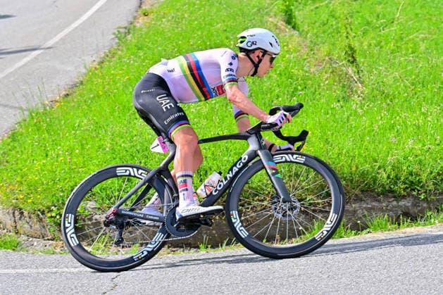 Tadej POGACAR Tour de Suisse 2026 First Stage Sondrio June 17, 2026 POGAÄaAR Tadej POGAÄaAR Tadej Slovakia Tour de Suisse 2026 First Stage Sondrio – Sondrio 144 km June 17 2026 2026 UCI WorldTour,detected_source_language