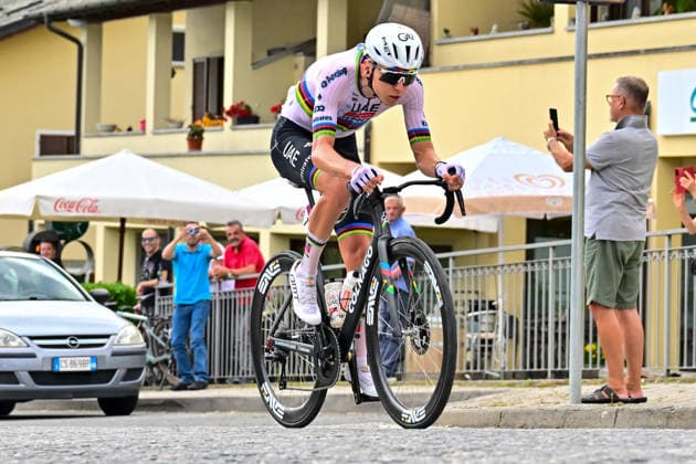 Tadej POGACAR Tour de Suisse 2026 First Stage Sondrio June 17, 2026 POGAÄaAR Tadej POGAÄaAR Tadej Slovakia Tour de Suisse 2026 First Stage Sondrio – Sondrio 144 km June 17 2026 2026 UCI WorldTour,detected_source_language