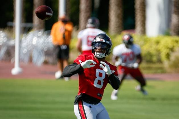 June 17, 2026, Tampa, Florida, USA: Tampa Bay Buccaneers linebacker Sirvocea Dennis (8) catches a pass when working on a defensive drill during mandatory minicamp at the AdventHealth Training Center in Tampa on Wednesday, June 17, 2026. Tampa USA - ZUMAs70_ 0859378124st Copyright: xJeffereexWoox