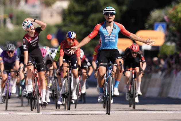 Italy s Matteo Fiorin of Solme Olmo Arvedi stage winner during Stage 4 of the Giro Next Gen 2026, from Matera to Corato (Molino Casillo), Italy, Wednesday, June 17, 2026.  Copyright: xMassimoxPaolone LaPressex