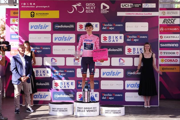 Netherlands Gijs Schoonvelde of Red Bull - Bora - Hansgrohe Rookies pink jersey during Stage 4 of the Giro Next Generation from Matera to Corato Italy, June 17, 2026  Copyright: xFabioxFerrari LaPressex