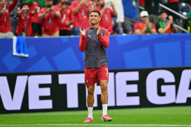 FIFA World Cup, WM, Weltmeisterschaft, Fussball 2026 - Group K - Portugal vs DR Congo Cristiano Ronaldo of Portugal warms up before the FIFA World Cup 2026 group stage match Portugal against Democratic Republic of Congo, in Houston, USA, 17 June 2026. HOUSTON United States  Copyright: xSAMxWASSONx