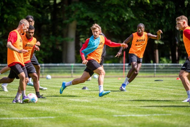 Theo Harz is still familiar with the club from last season. He is one of five remaining players. GER, Soccer, Northeast Regional League, Start of Training for the 2026–2027 Season, Greifswalder FC,detected_source_language