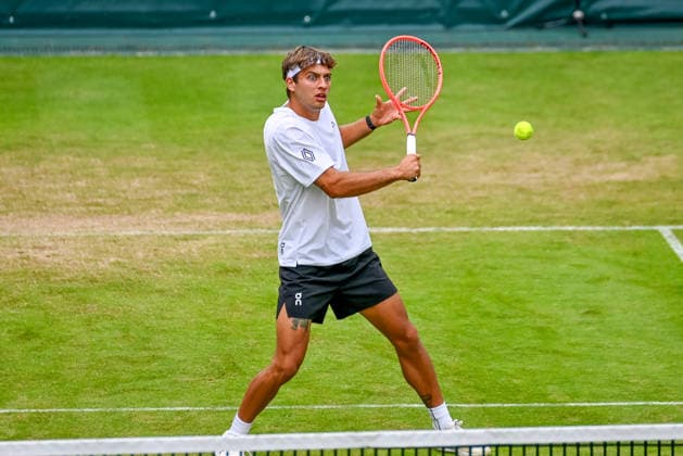 Flavio Cobolli (ITA) hits a backhand shot at the TERRA WORTMANN Open 2026, Tennis, ATP, Mens 500, Tournament, Main Draw, June 17, 2026, TERRA WORTMANN Open 2026, Tennis, ATP, Mens 500, Tournament, Main Draw, June 17, 2026, Indoor,detected_source_language Copyright: xEibner-Pressefoto RobertxGertzenx EP_RGN