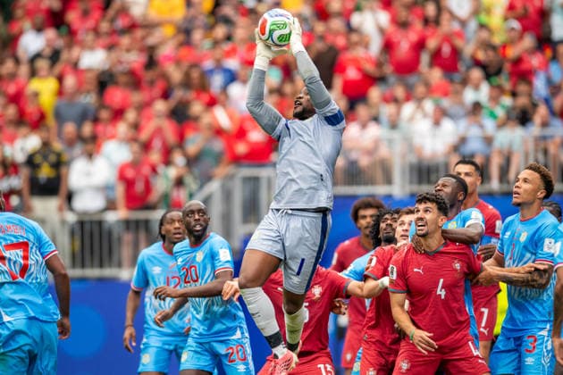 June 17, 2026: DR Congo goalkeeper Lionel Mpasi (1) grabs the ball during a FIFA World Cup, WM, Weltmeisterschaft, Fussball Group K match between Portugal and DR Congo in Houston, TX. .. CSM USA - ZUMAc04_ 20260617_faf_c04_051 Copyright: xTraskxSmithx