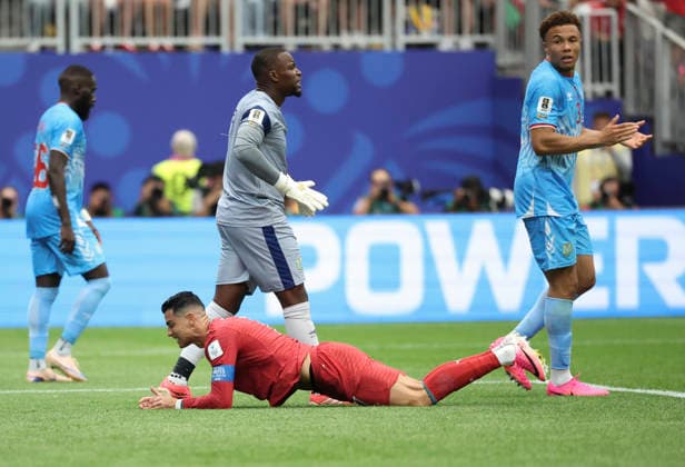 (260618) -- HOUSTON, June 18, 2026 -- Cristiano Ronaldo (bottom) of Portugal reacts during the group K match between Portugal and the Democratic Republic of the Congo (DRC) at the 2026 FIFA World Cup, WM, Weltmeisterschaft, Fussball at Houston Stadium in Houston, the United States, June 17, 2026. ) (SP)U.S.-HOUSTON-FOOTBALL-FIFA WORLD CUP-GROUP K-POR VS COD ZhangxChen 