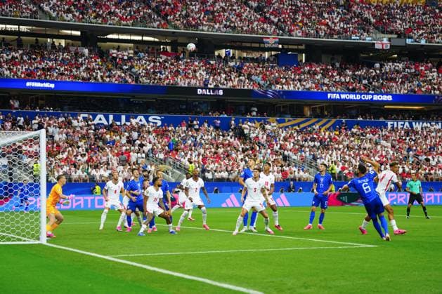 An early chanxce for Josip Sutalo of Croatia England v Croatia, 2026 FIFA World Cup, WM, Weltmeisterschaft, Fussball Group L, Football, Dallas Stadium, Arlington, Texas, USA - 17 Jun 2026Arlington Dallas Stadium Texas (TX) United States of America EDITORIAL USE ONLY No use with unauthorised audio, video, data, fixture lists, club league logos or live services. Online in-match use limited to 120 images, no video emulation. No use in betting, games or single club league player publications.  Copyright: xJavierxGarcia Shutterstockx 16928920as