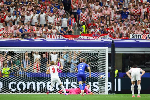 England v Croatia, FIFA World Cup, WM, Weltmeisterschaft, Fussball 2026 England forward Harry Kane (9) misses penalty kick during the England v Croatia FIFA WORLD CUP 2026 Group L match at Dallas Stadium, Arlington, United States on 17 June 2026 Credit: Phil Duncan Every Second Media Editorial use only. All images are copyright Every Second Media Limited. No images may be reproduced without prior permission. Copyright: xIMAGO EveryxSecondxMediax ESM-2042-0015 PhilxDuncanx xEveryxSecondxMediax